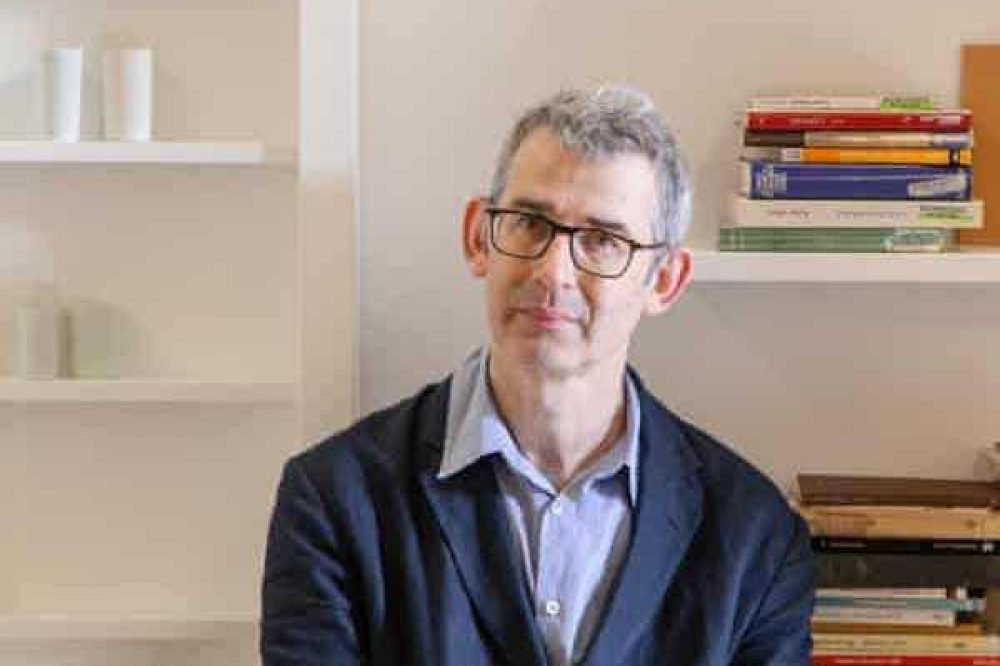 Edmund De Waal In The Library Of Exile