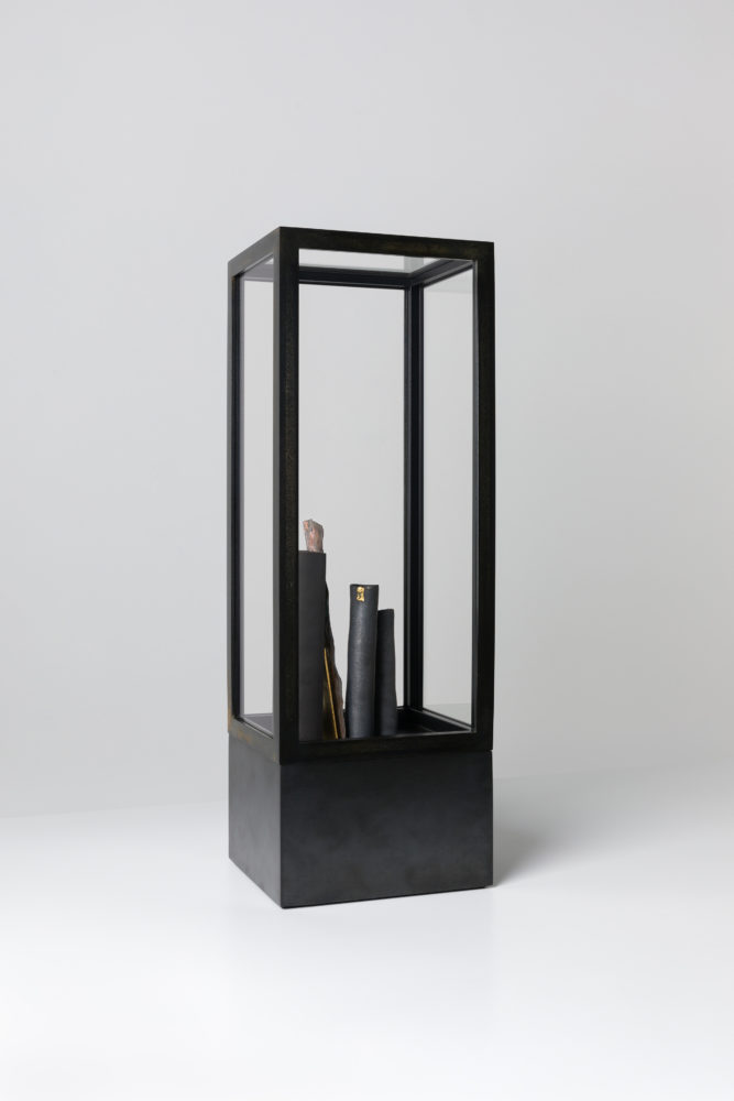 I m Nissim angled view Edmund de Waal