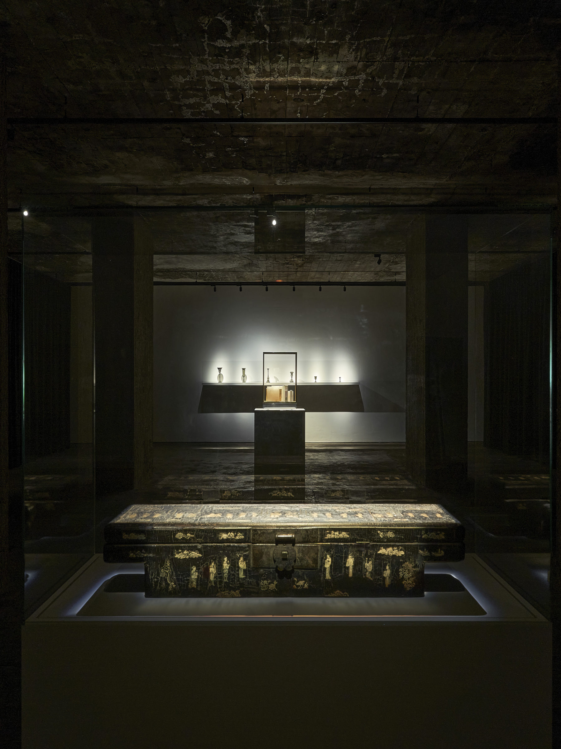 Edmund de Waal and Unseen Pieces from The Feuerle Collection – Making ...