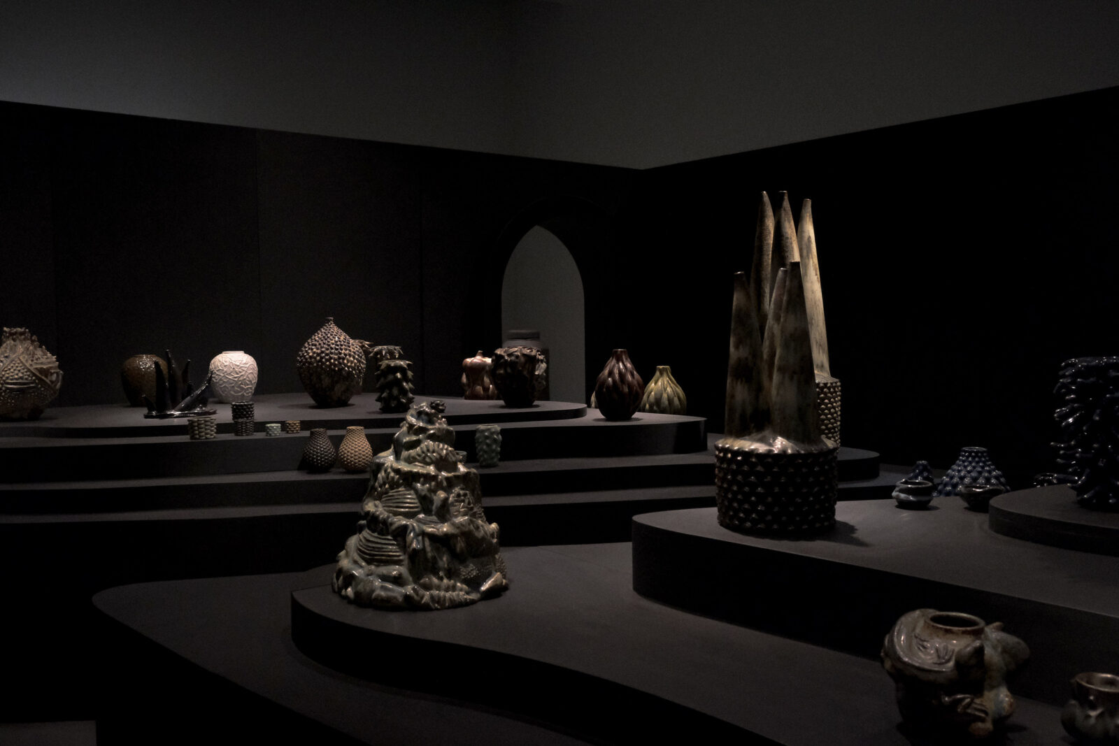 Playing with Fire: Edmund de Waal and Axel Salto, installation view