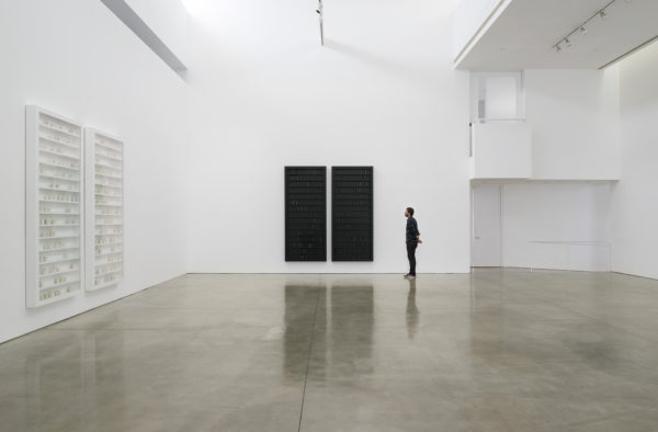 Lichtzwang, black milk, installation view