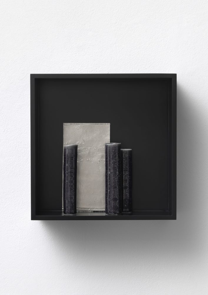 A word IV 01 Edmund de Waal
